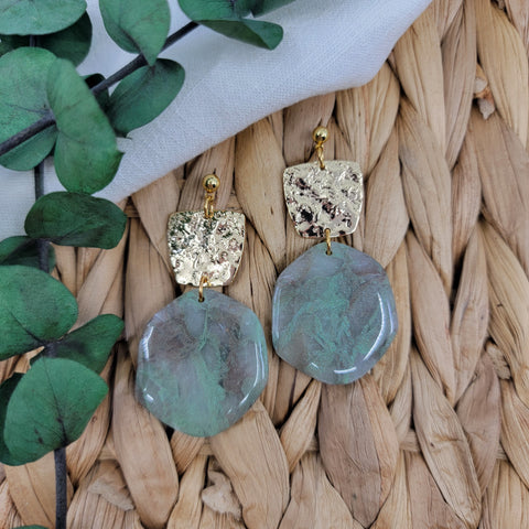 Tiana in Faux Fuchsite