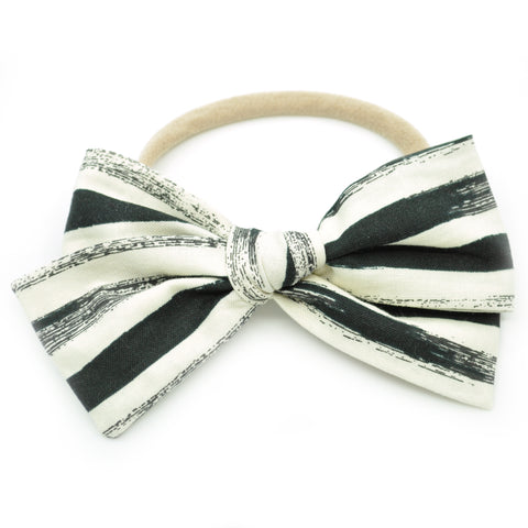 Black & Ivory Brush Strokes Rona Bow