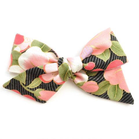 Large Coral Flowers Large Evy Bow